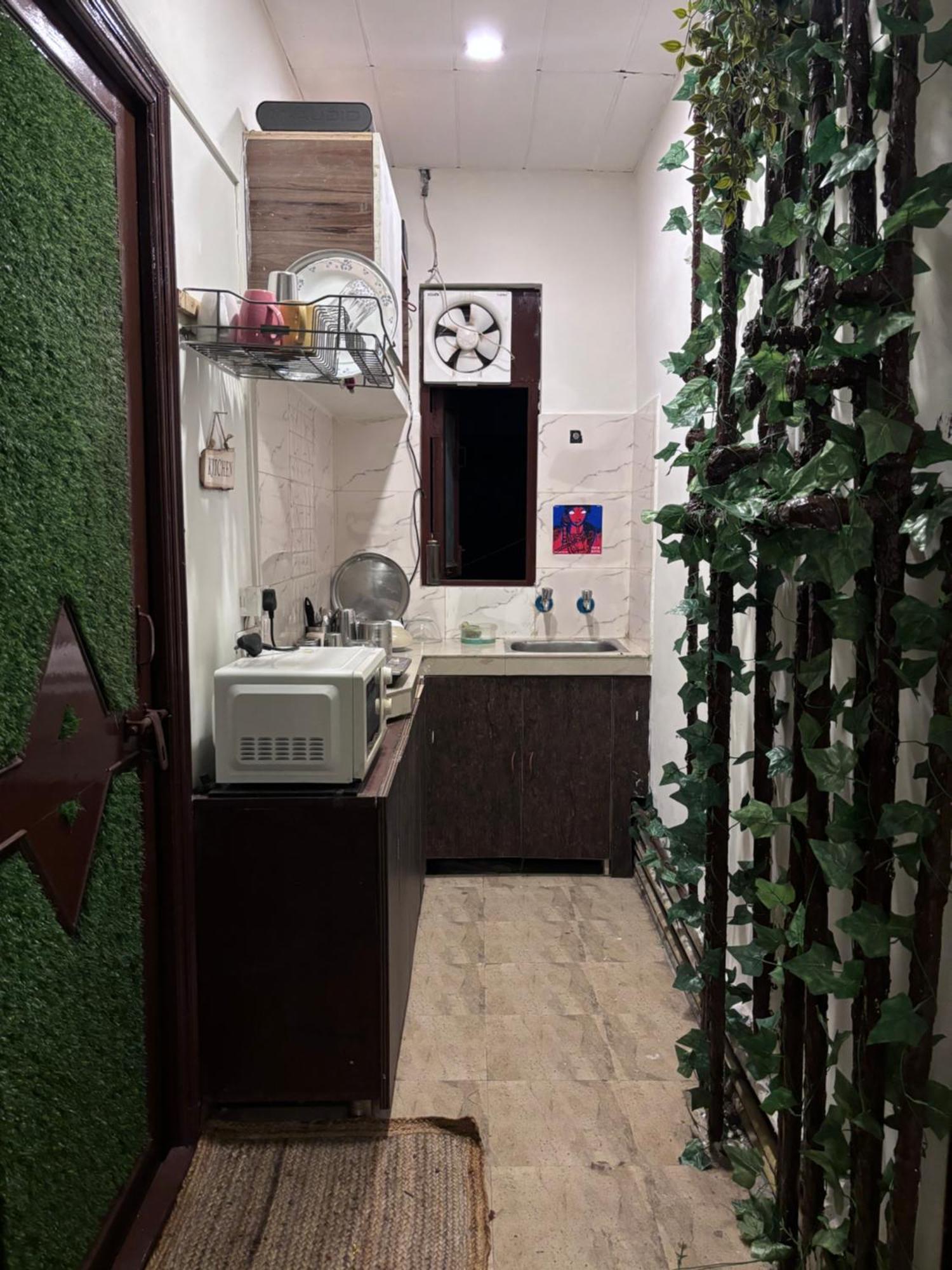 Anavrin Art House Apartment New Delhi Exterior photo