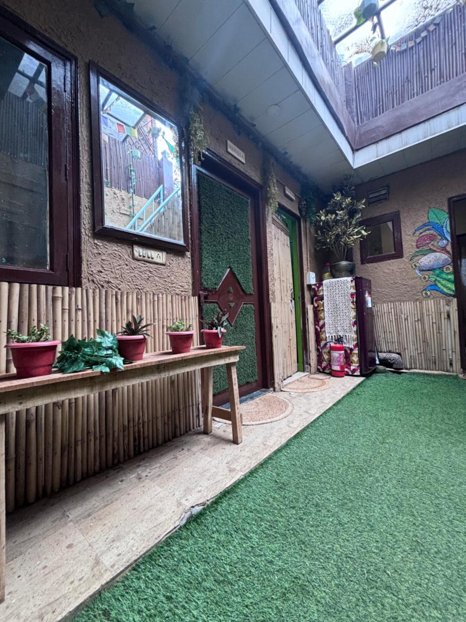 Anavrin Art House Apartment New Delhi Exterior photo